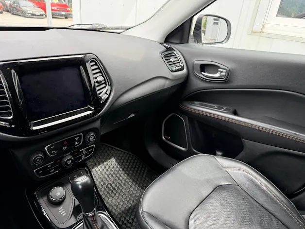 Jeep Compass 1.4 Turbo Limited AWD 9ATX *1.HAND*TOPAUSSTATTUNG*FRISCH AB MFK*