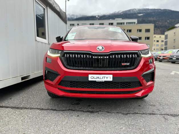 Škoda SKODA Kodiaq RS 4x4 PANORAMA * AHK * CH * 20" ALU* 8 FACH*STANDHEIZUNG*