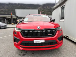 Škoda SKODA Kodiaq RS 4x4 PANORAMA * AHK * CH * 20" ALU* 8 FACH*STANDHEIZUNG*