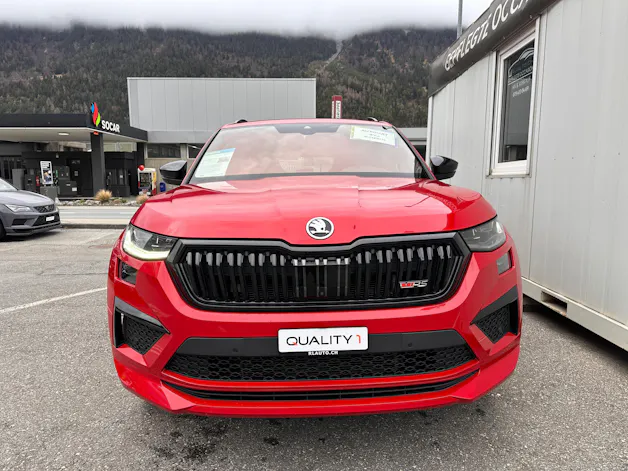 Škoda SKODA Kodiaq RS 4x4 PANORAMA * AHK * CH * 20" ALU* 8 FACH*STANDHEIZUNG*