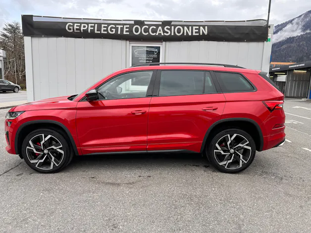 Škoda SKODA Kodiaq RS 4x4 PANORAMA * AHK * CH * 20" ALU* 8 FACH*STANDHEIZUNG*