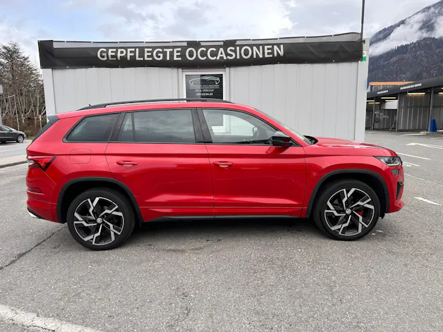Škoda SKODA Kodiaq RS 4x4 PANORAMA * AHK * CH * 20" ALU* 8 FACH*STANDHEIZUNG*