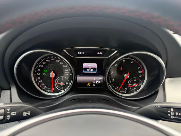 Mercedes-Benz GLA 250 AMG Line 4Matic 7G-DCT *TOPZUSTAND* SEHR GEPFLEGT*