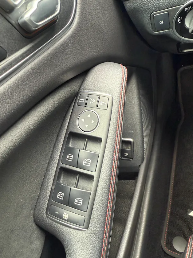 Mercedes-Benz GLA 250 AMG Line 4Matic 7G-DCT *TOPZUSTAND* SEHR GEPFLEGT*