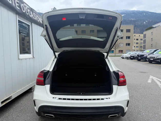 Mercedes-Benz GLA 250 AMG Line 4Matic 7G-DCT *TOPZUSTAND* SEHR GEPFLEGT*