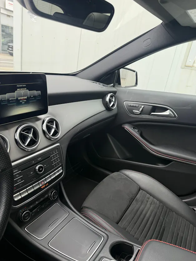 Mercedes-Benz GLA 250 AMG Line 4Matic 7G-DCT *TOPZUSTAND* SEHR GEPFLEGT*