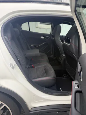 Mercedes-Benz GLA 250 AMG Line 4Matic 7G-DCT *TOPZUSTAND* SEHR GEPFLEGT*