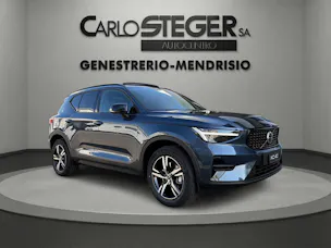 Volvo XC40 B3 Benzin Mild Hybrid Plus Dark DCT