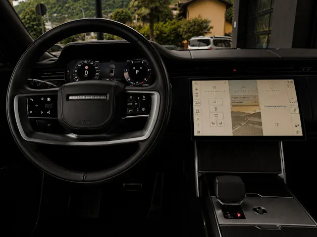 Land Rover Range Rover LWB D350 3.0D I6 MHEV Autobiography
