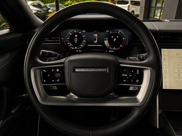 Land Rover Range Rover LWB D350 3.0D I6 MHEV Autobiography