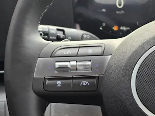 Hyundai Kona 1.6 HEV Amplia