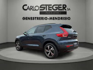 Volvo XC40 B3 Benzin Mild Hybrid Plus Dark DCT