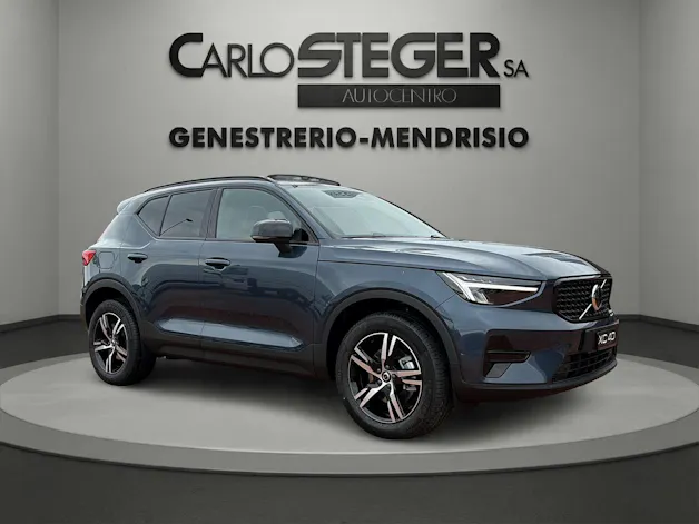 Volvo XC40 B3 Benzin Mild Hybrid Plus Dark DCT