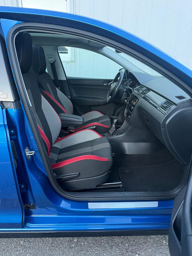 Škoda Rapid Spaceback 1.2 TSI Monte Carlo *PANORAMADACH*DAB*NAVI*BLUETOOTH*MFK FRISCH*