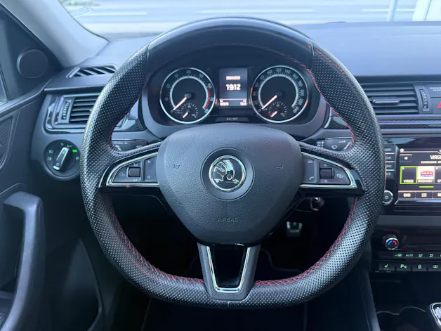Škoda Rapid Spaceback 1.2 TSI Monte Carlo *PANORAMADACH*DAB*NAVI*BLUETOOTH*MFK FRISCH*