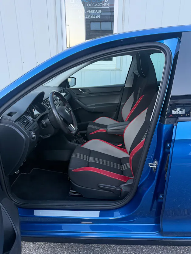 Škoda Rapid Spaceback 1.2 TSI Monte Carlo *PANORAMADACH*DAB*NAVI*BLUETOOTH*MFK FRISCH*