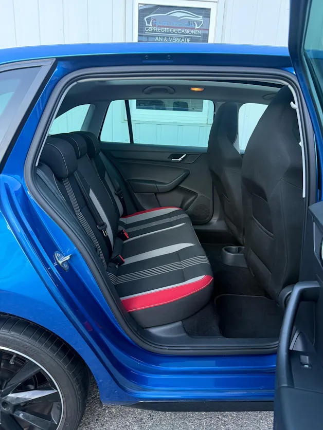 Škoda Rapid Spaceback 1.2 TSI Monte Carlo *PANORAMADACH*DAB*NAVI*BLUETOOTH*MFK FRISCH*