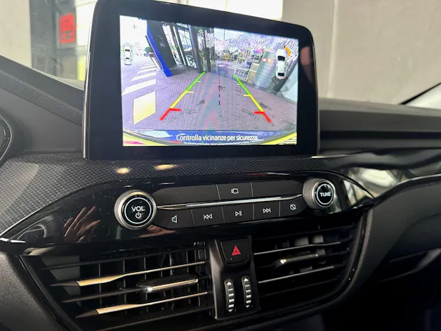 Ford 2.5 PHEV ST LINE X2WD