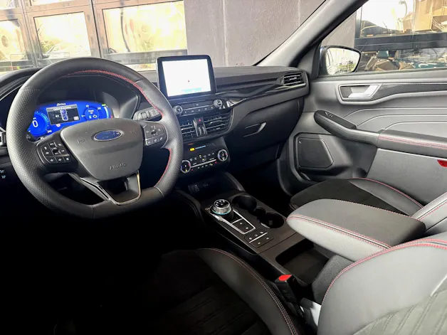 Ford 2.5 PHEV ST LINE X2WD