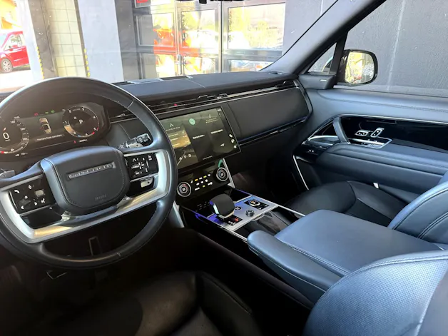 Land Rover Range Rover D250 3.0D I6 MHEV HSE Automatic