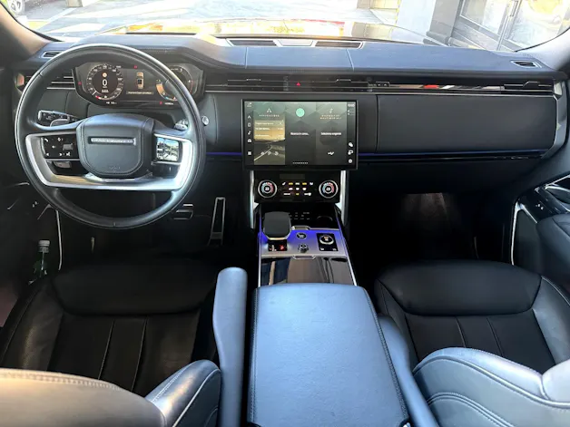 Land Rover Range Rover D250 3.0D I6 MHEV HSE Automatic