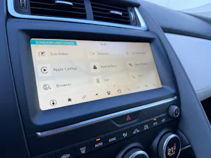 Jaguar E-Pace 2.0 P250 S AWD Automatik *4x4* AUTOMAT* KLIMA*