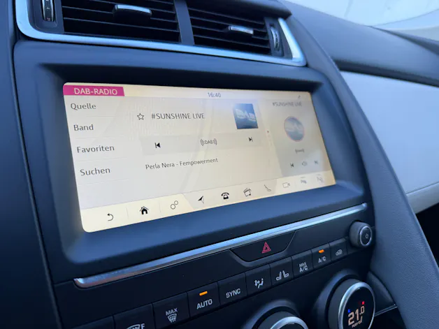 Jaguar E-Pace 2.0 P250 S AWD Automatik *4x4* AUTOMAT* KLIMA*