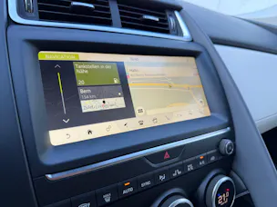 Jaguar E-Pace 2.0 P250 S AWD Automatik *4x4* AUTOMAT* KLIMA*