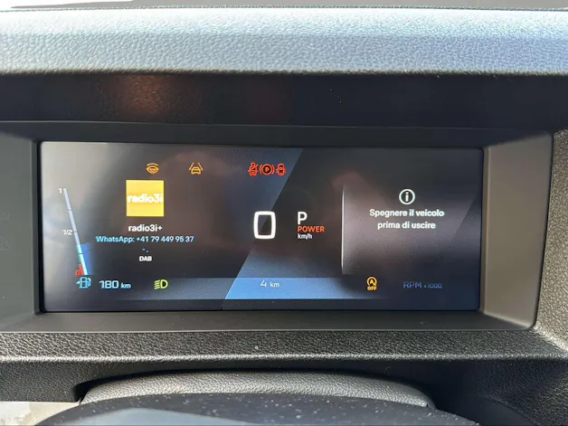 Peugeot Traveller 2.2 BlueHDi Family Edition Standard EAT8