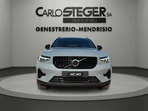 Volvo XC40 B3 Benzin Mild Hybrid Plus Dark DCT