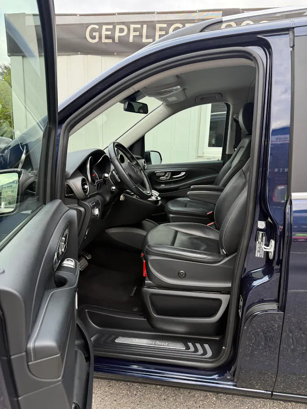 Mercedes-Benz V 250 d Avantgarde lang 7G-Tronic * 6 PLÄTZER * LEDER* 360 GRAD KAMERA * AHK