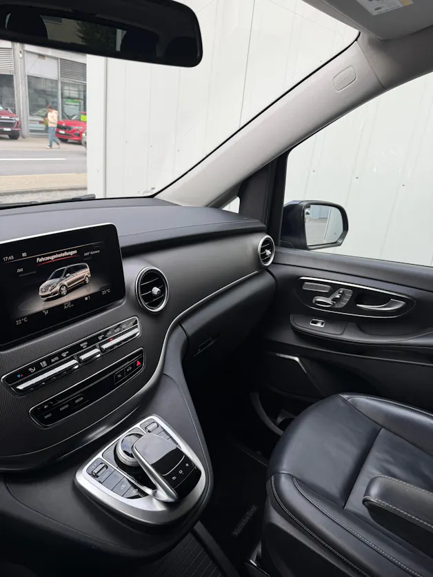 Mercedes-Benz V 250 d Avantgarde lang 7G-Tronic * 6 PLÄTZER * LEDER* 360 GRAD KAMERA * AHK