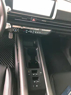 Hyundai Ioniq 6 77kWh Launch Edition 4WD