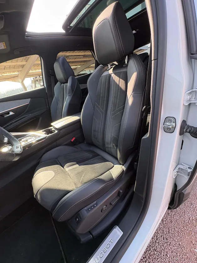 Peugeot 3008 300e Hybrid4 GT Pack EAT8