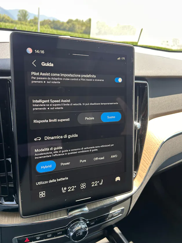 Volvo XC60 T6 eAWD PluginHybrid Plus Dark Geartronic