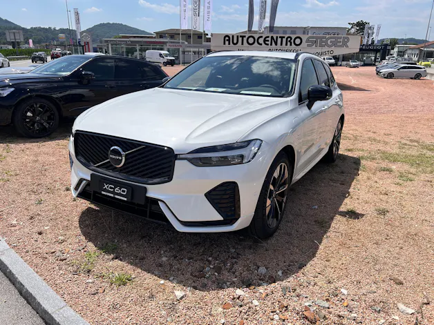 Volvo XC60 T6 eAWD PluginHybrid Plus Dark Geartronic