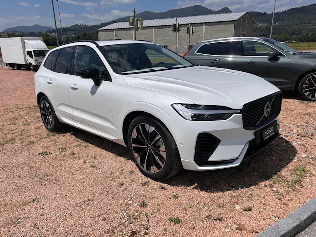Volvo XC60 T6 eAWD PluginHybrid Plus Dark Geartronic