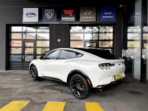 Ford Mustang MACH-E Premium AWD 99 kWh
