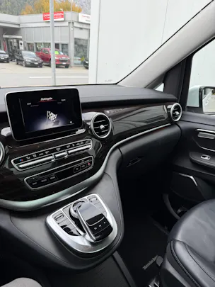 Mercedes-Benz V 250 d Avantgarde lang 4Matic 7G-Tronic * 8 PLÄTZE*PANORMA*AHK*LEDER*4X4