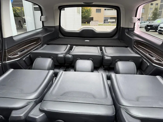 Mercedes-Benz V 250 d Avantgarde lang 4Matic 7G-Tronic * 8 PLÄTZE*PANORMA*AHK*LEDER*4X4
