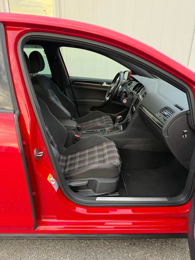 VW Golf 2.0 TSI GTI DSG *FRISCH AB MFK* ALU* XENON*DOTZ 19" ALU*