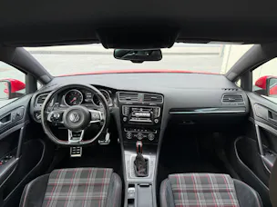 VW Golf 2.0 TSI GTI DSG *FRISCH AB MFK* ALU* XENON*DOTZ 19" ALU*