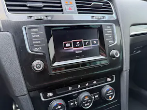 VW Golf 2.0 TSI GTI DSG *FRISCH AB MFK* ALU* XENON*DOTZ 19" ALU*