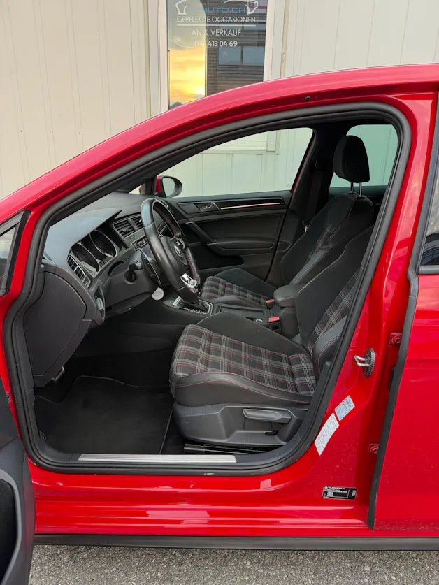 VW Golf 2.0 TSI GTI DSG *FRISCH AB MFK* ALU* XENON*DOTZ 19" ALU*