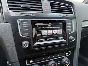 VW Golf 2.0 TSI GTI DSG *FRISCH AB MFK* ALU* XENON*DOTZ 19" ALU*