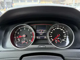 VW Golf 2.0 TSI GTI DSG *FRISCH AB MFK* ALU* XENON*DOTZ 19" ALU*