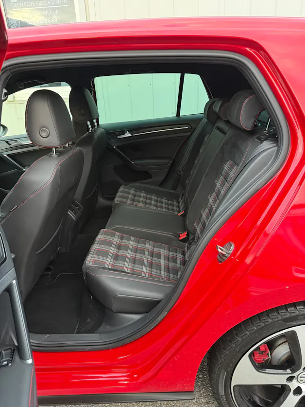 VW Golf 2.0 TSI GTI DSG *FRISCH AB MFK* ALU* XENON*DOTZ 19" ALU*