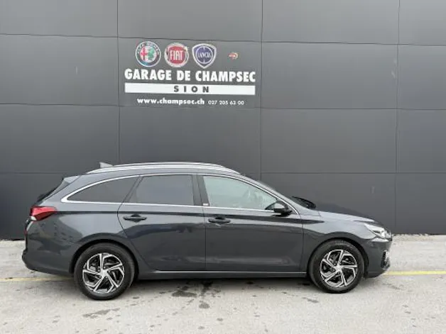 Hyundai i30 W 1.5 T-GDi AmpliaDCT