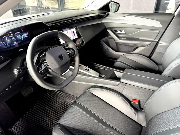Peugeot 308 SW 1.6 PHEV 180 Allure