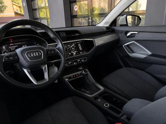 Audi Q3 40 TFSI S line quattro S-tronic